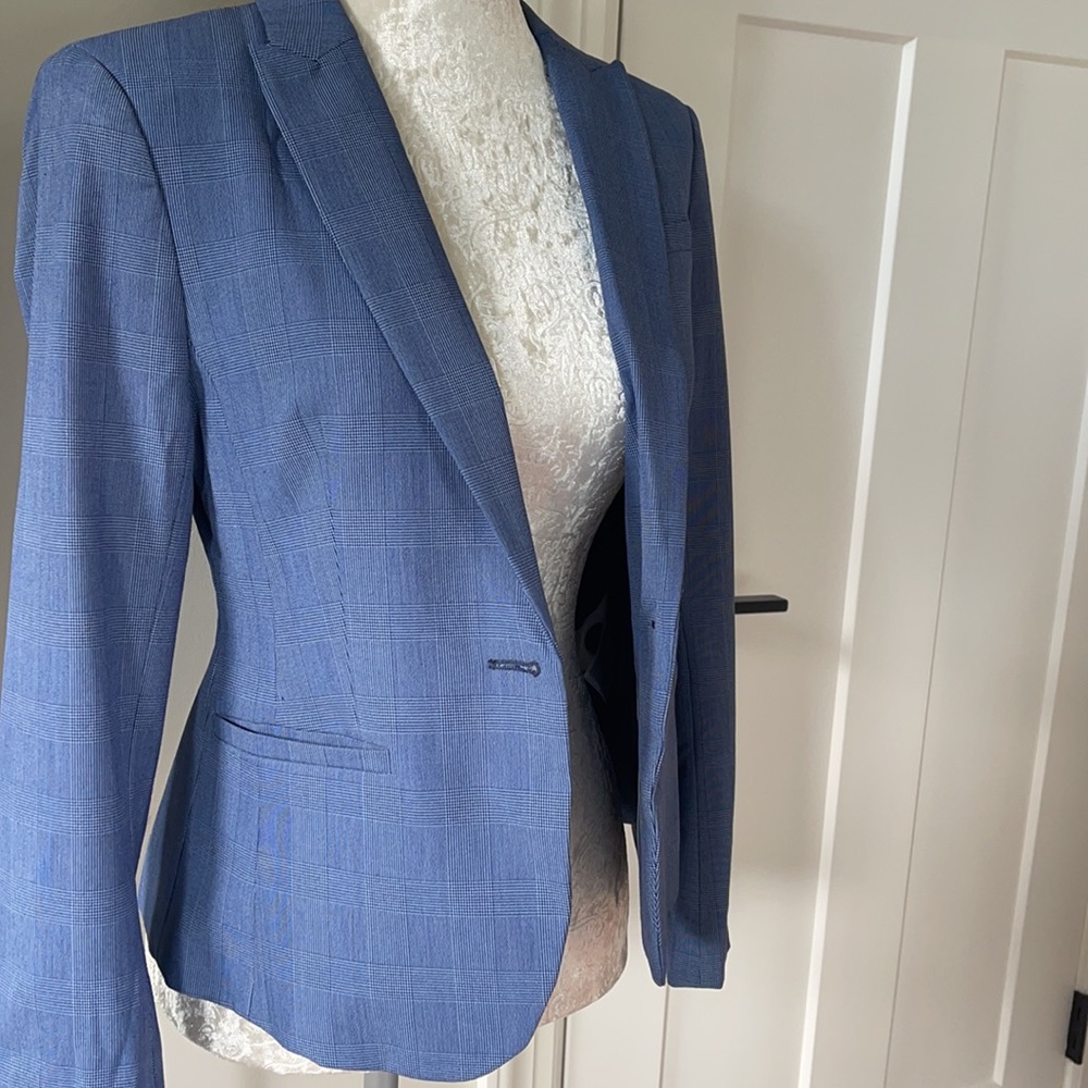 Light blue blazer